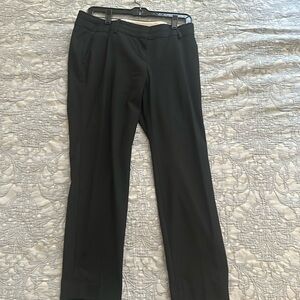 Ann Taylor black dress pants    Size 4 petit